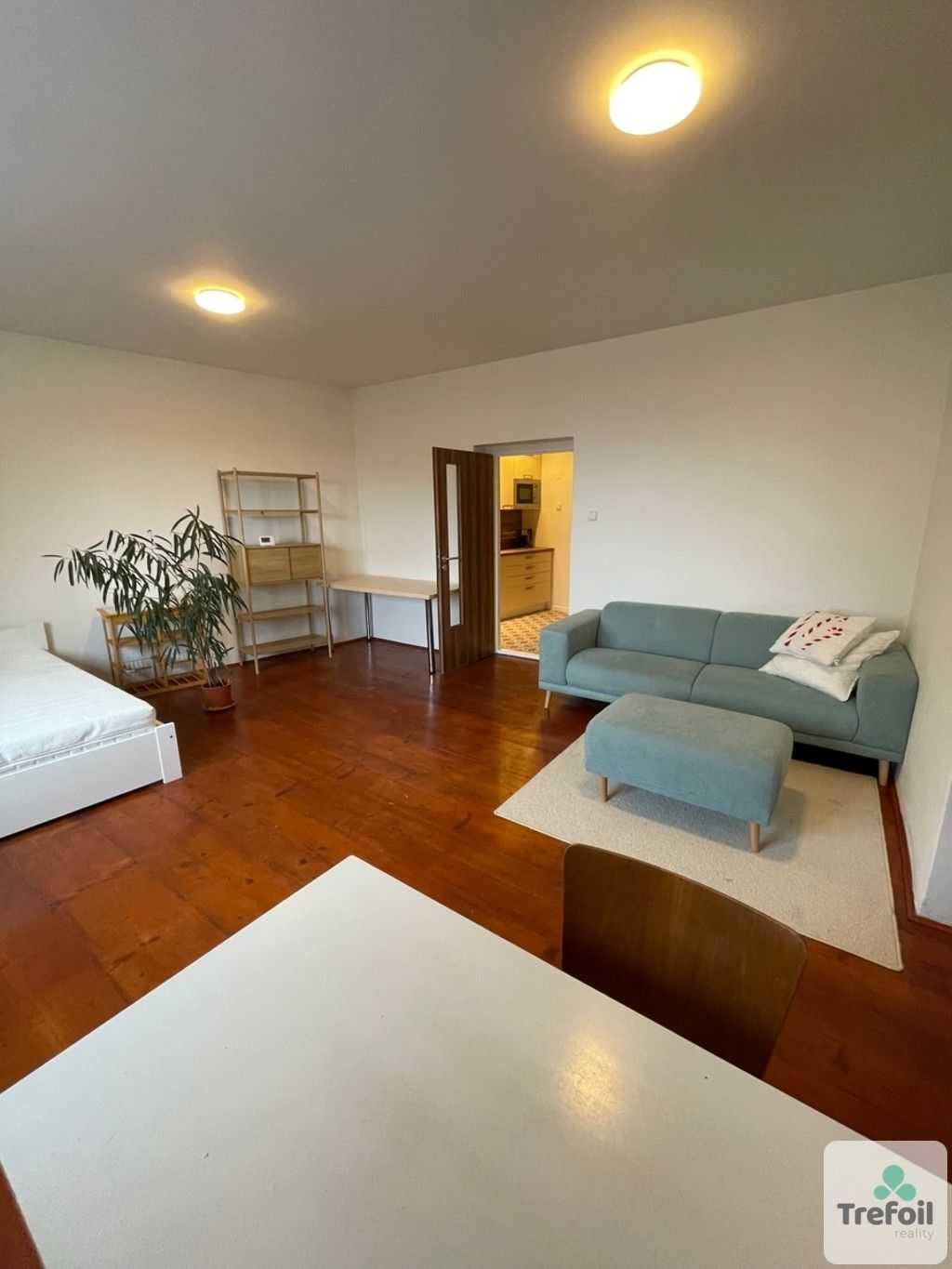 1+1, náměstí Míru, Mělník, 49 m²