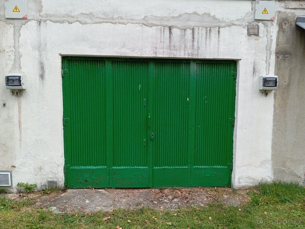 Garáže, Ostrava, 700 30 - 2