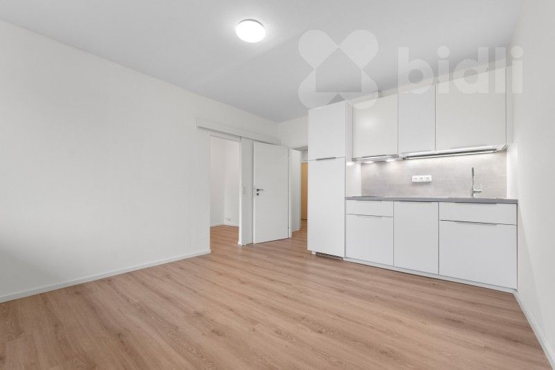 2+kk, Řešovská, Praha, 38 m²