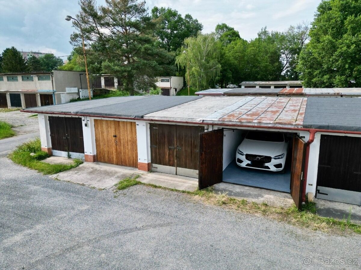 Garáže, Otrokovice, 765 02