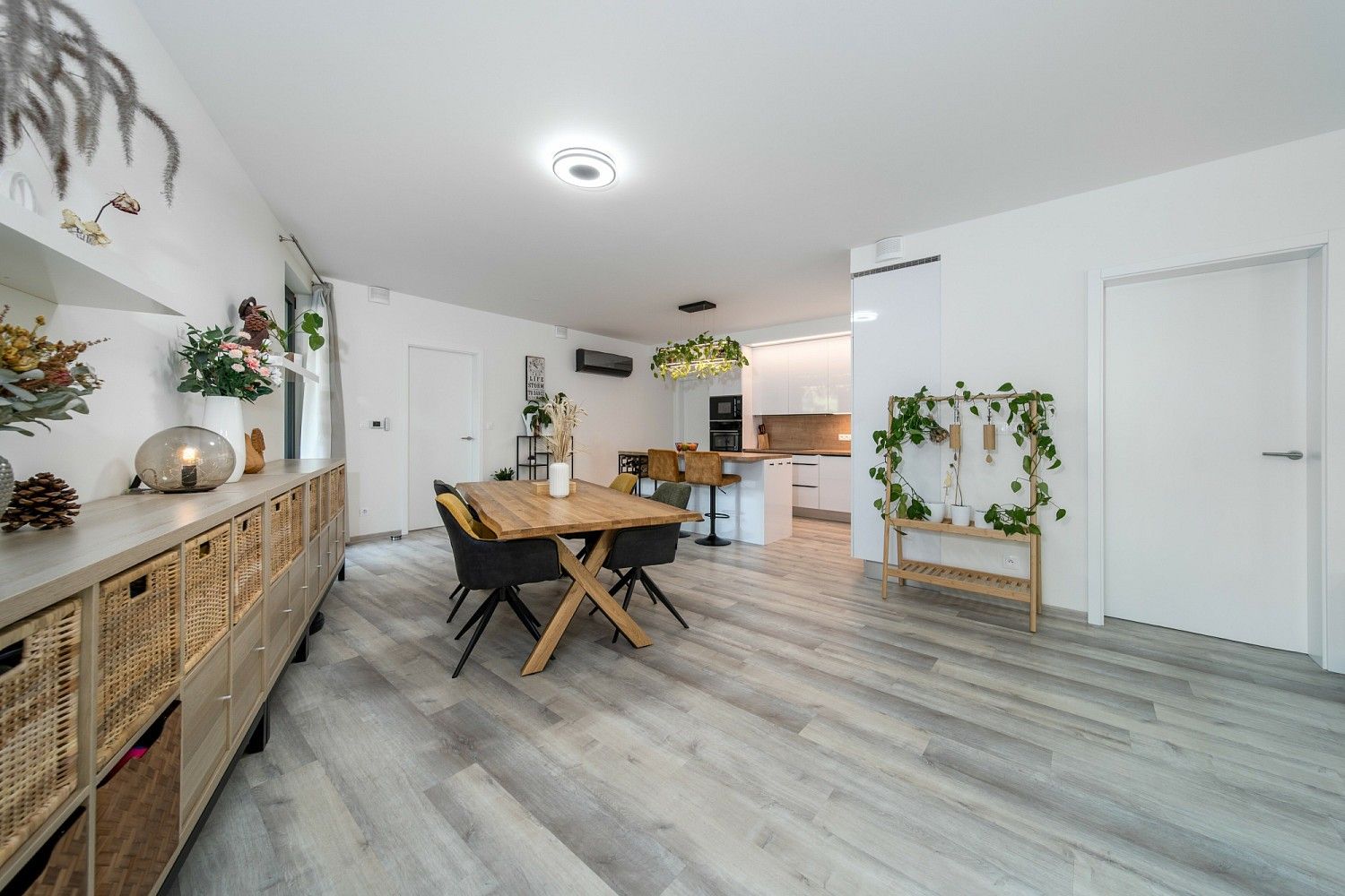 Prodej byt 4+kk - Praha - Velká Chuchle, okres Praha 16, Hlavní město Praha, 144 m² - 5
