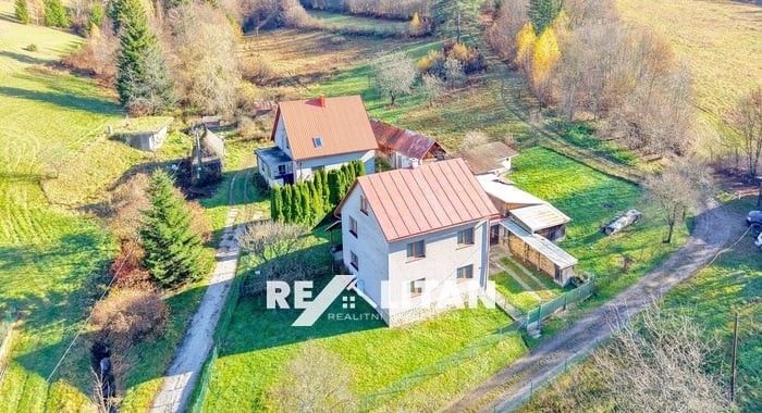 Rodinné domy, Huslenky, 756 02