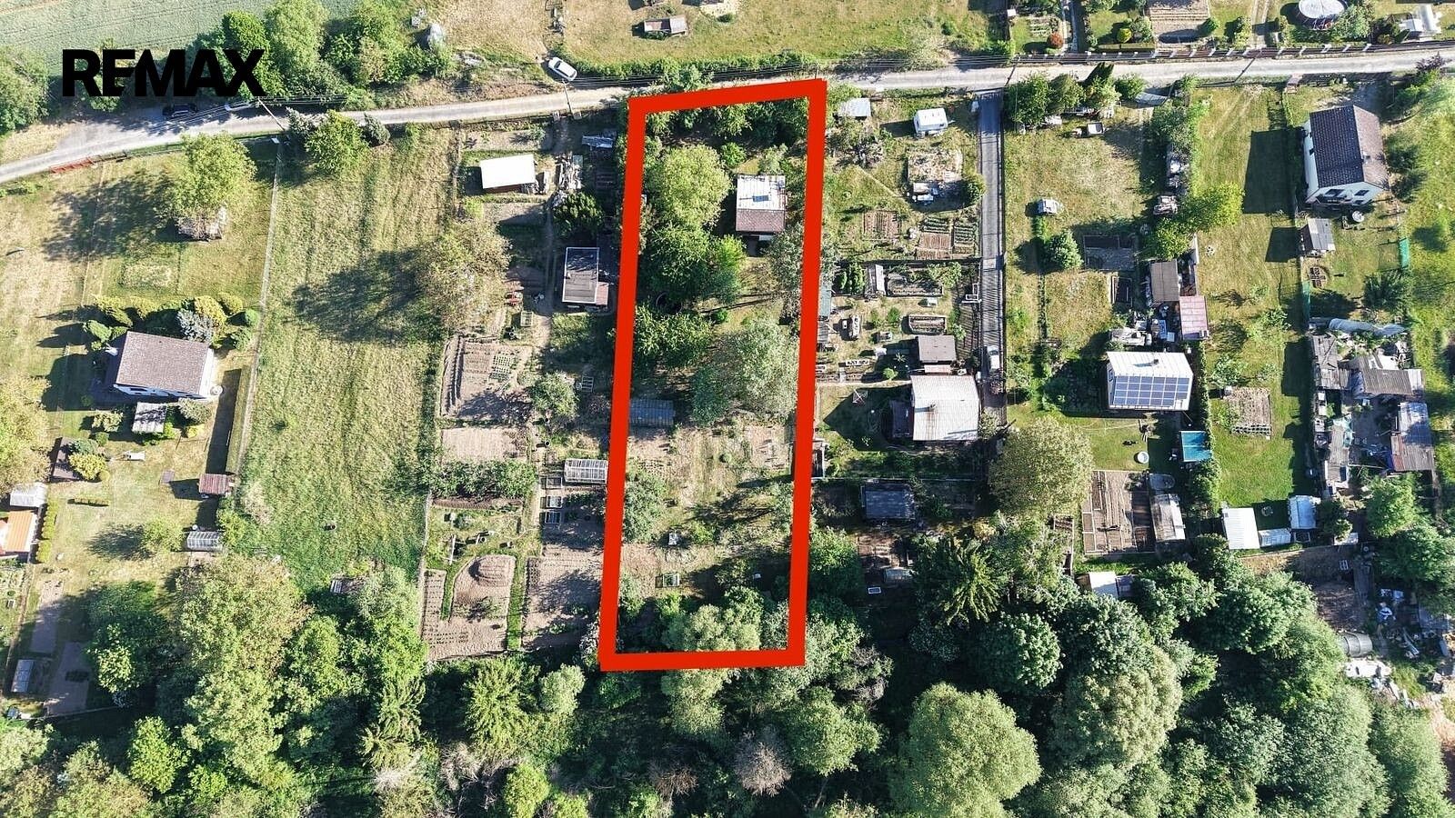 Pozemek pro bydlení, 1 963 m²