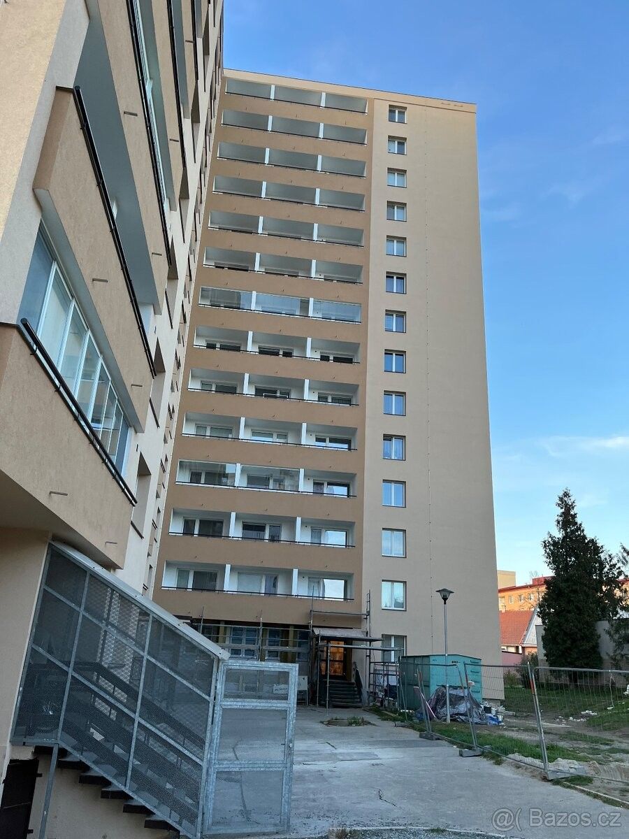 Byty, Dub nad Moravou, 783 75