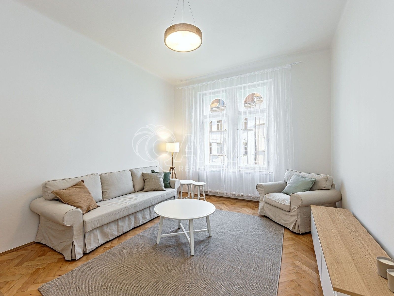 2+1, Lužická, Praha, 74 m²