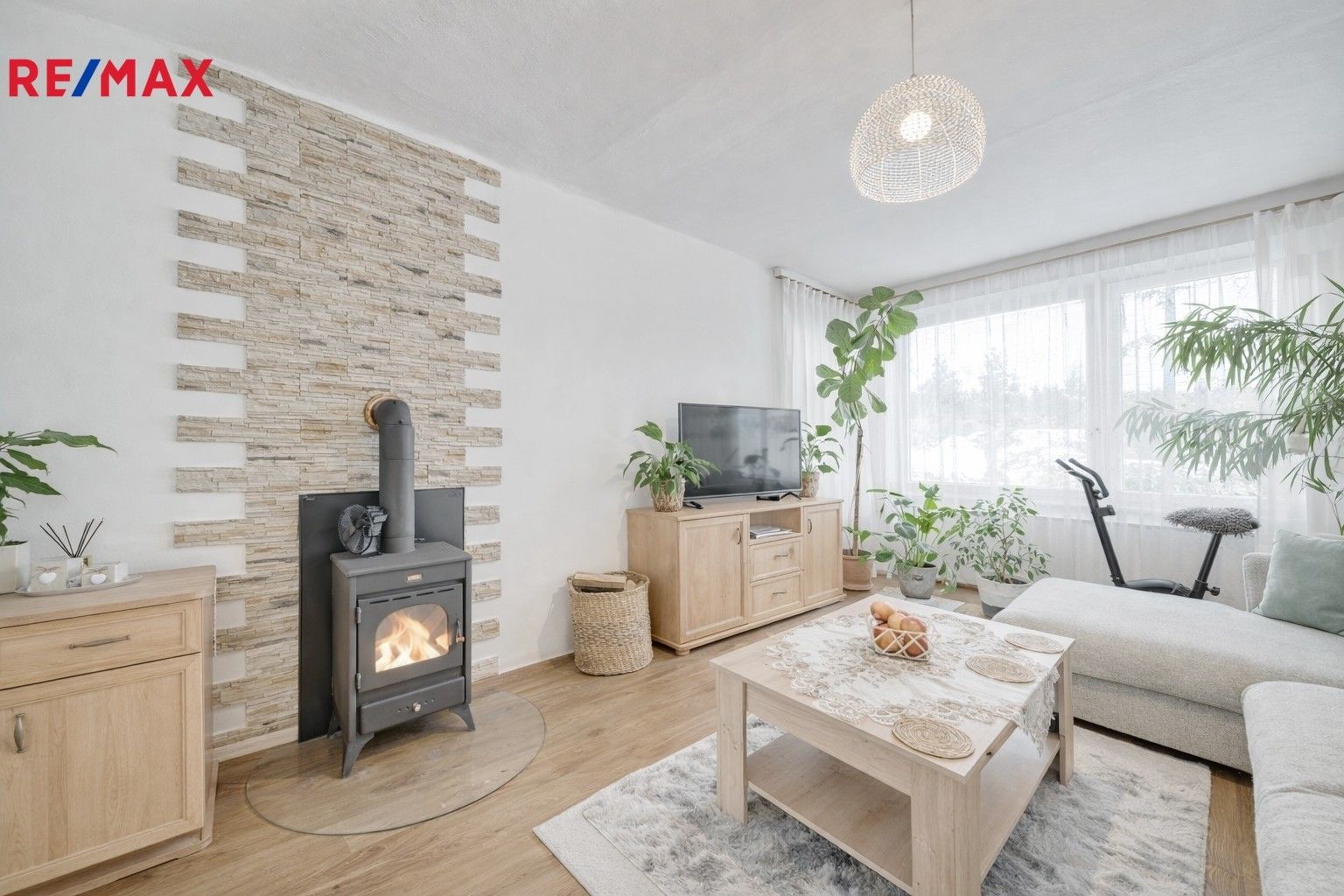 3+1, Pražská, Mukařov, 64 m²