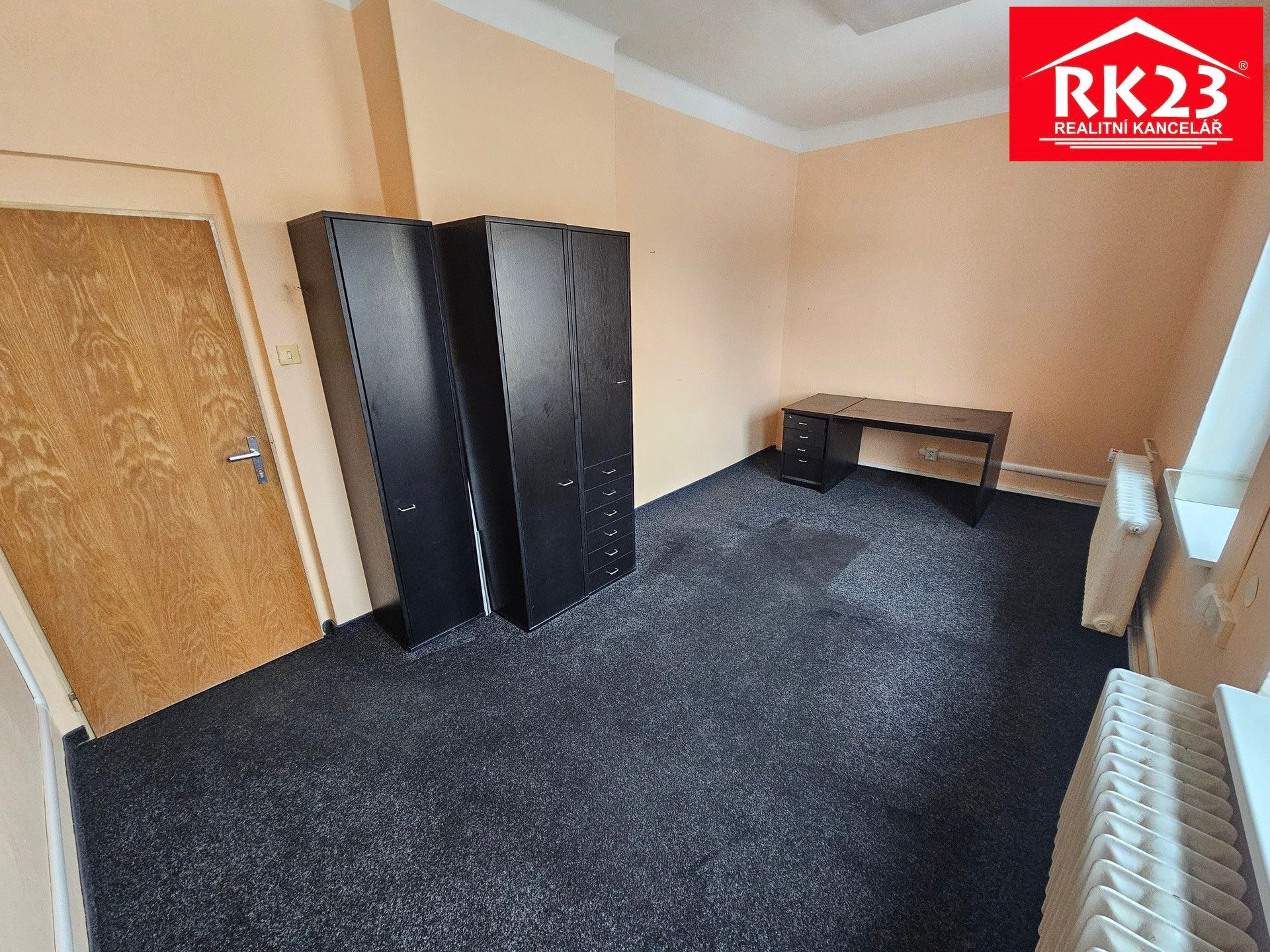 Kanceláře, Nádražní náměstí, Mariánské Lázně, 16 m²