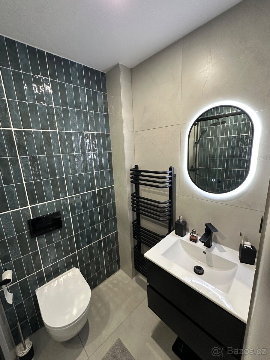 Byty, Úpice, 542 32