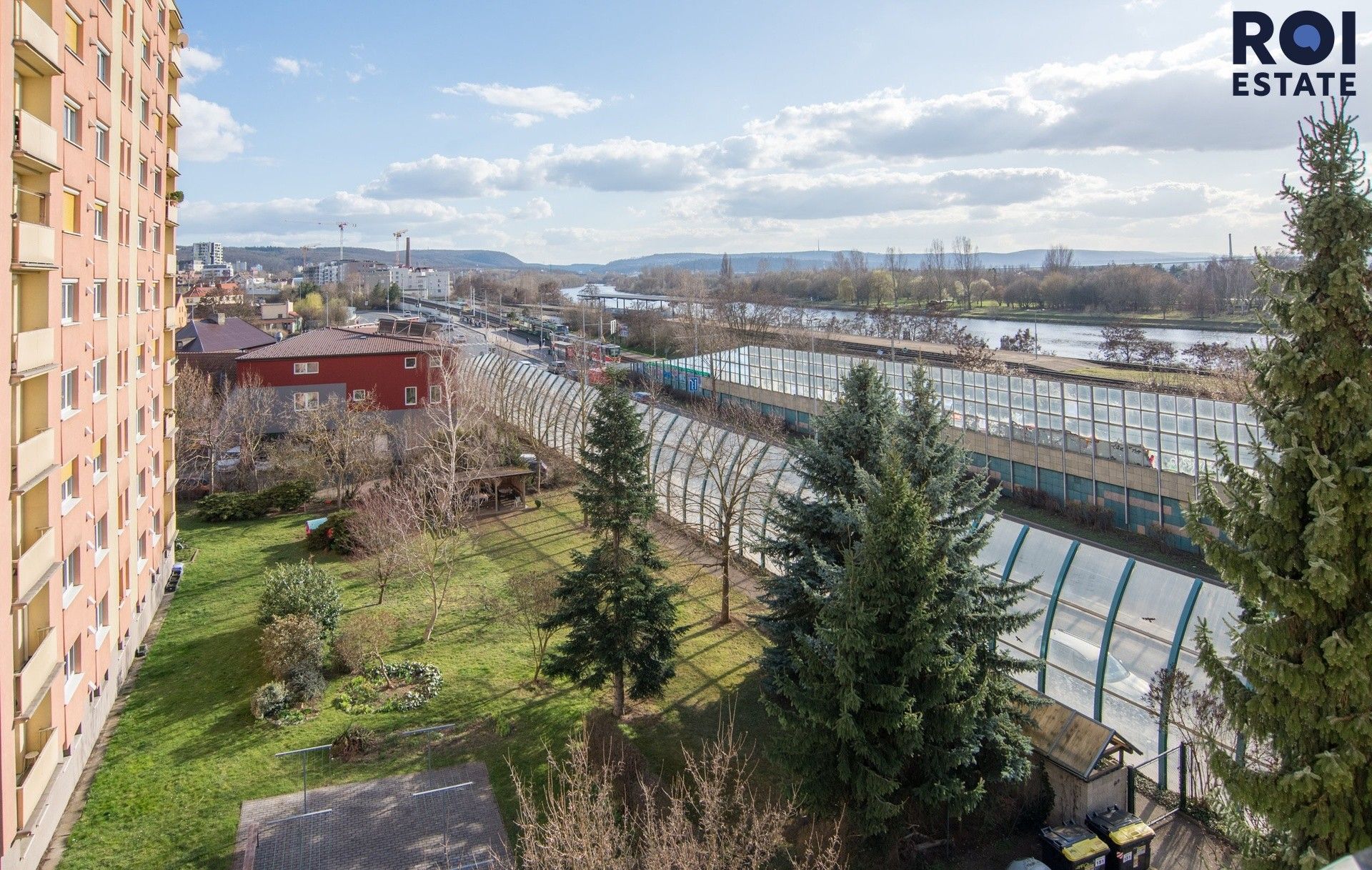 Byt 2+kk · 52 m² · U zastávky, Praha - 3