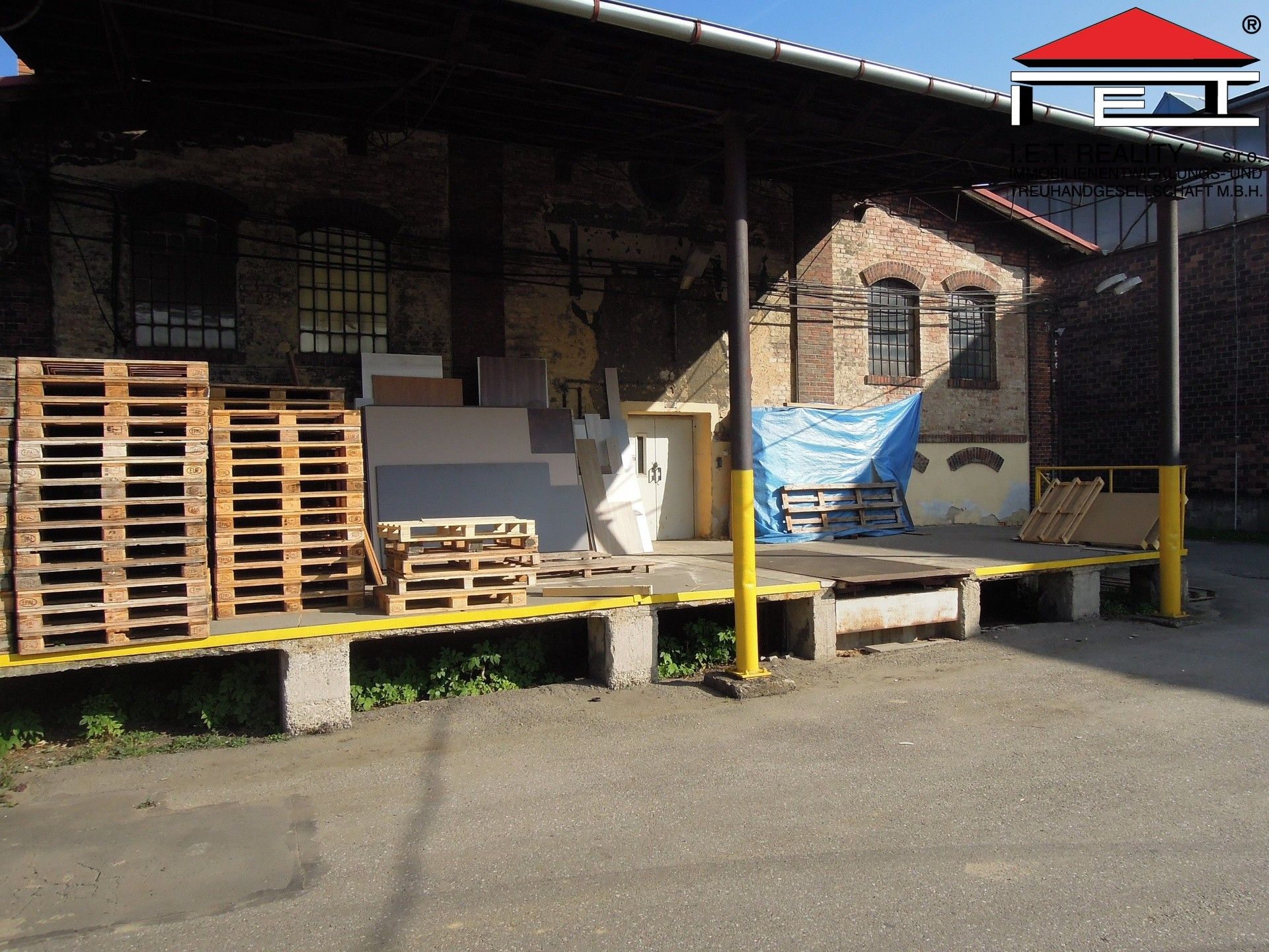 Sklady, Poděbradova, Ostrava, 457 m²