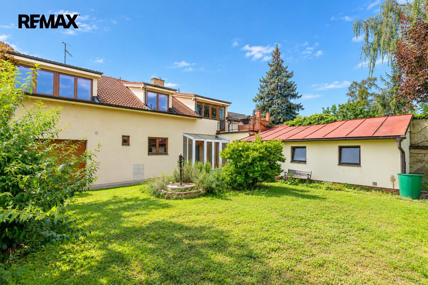 Rodinný dům · 211 m² · Praha - Vinoř, okres Praha 19, Hlavní město Praha - 2