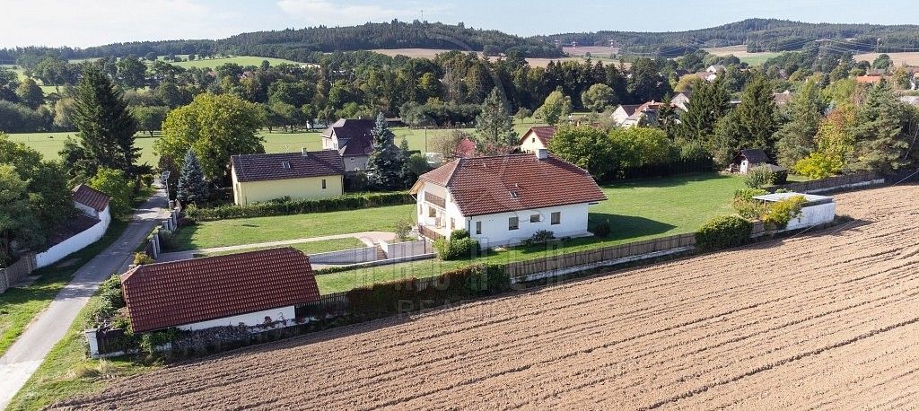 Rodinné domy, Rakovice, okres Písek, Jihočeský kraj, 331 m² - 1