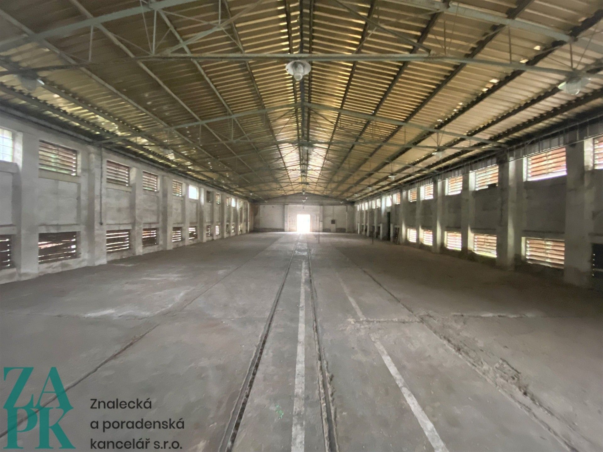 Pronájem sklad - Petra Bezruče, Luby, 500 m²