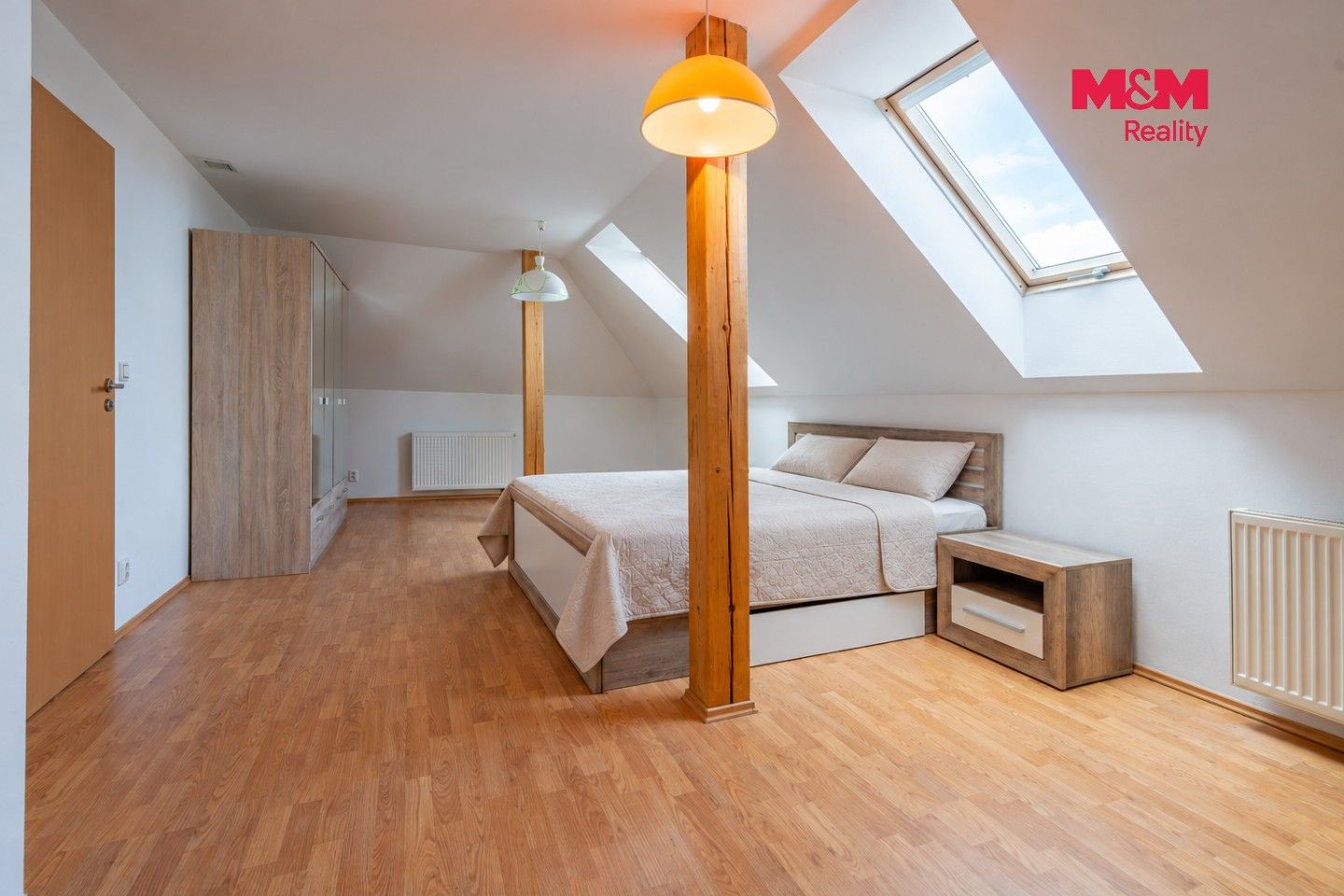 Prodej rodinný dům - Dynín, 330 m² - 5
