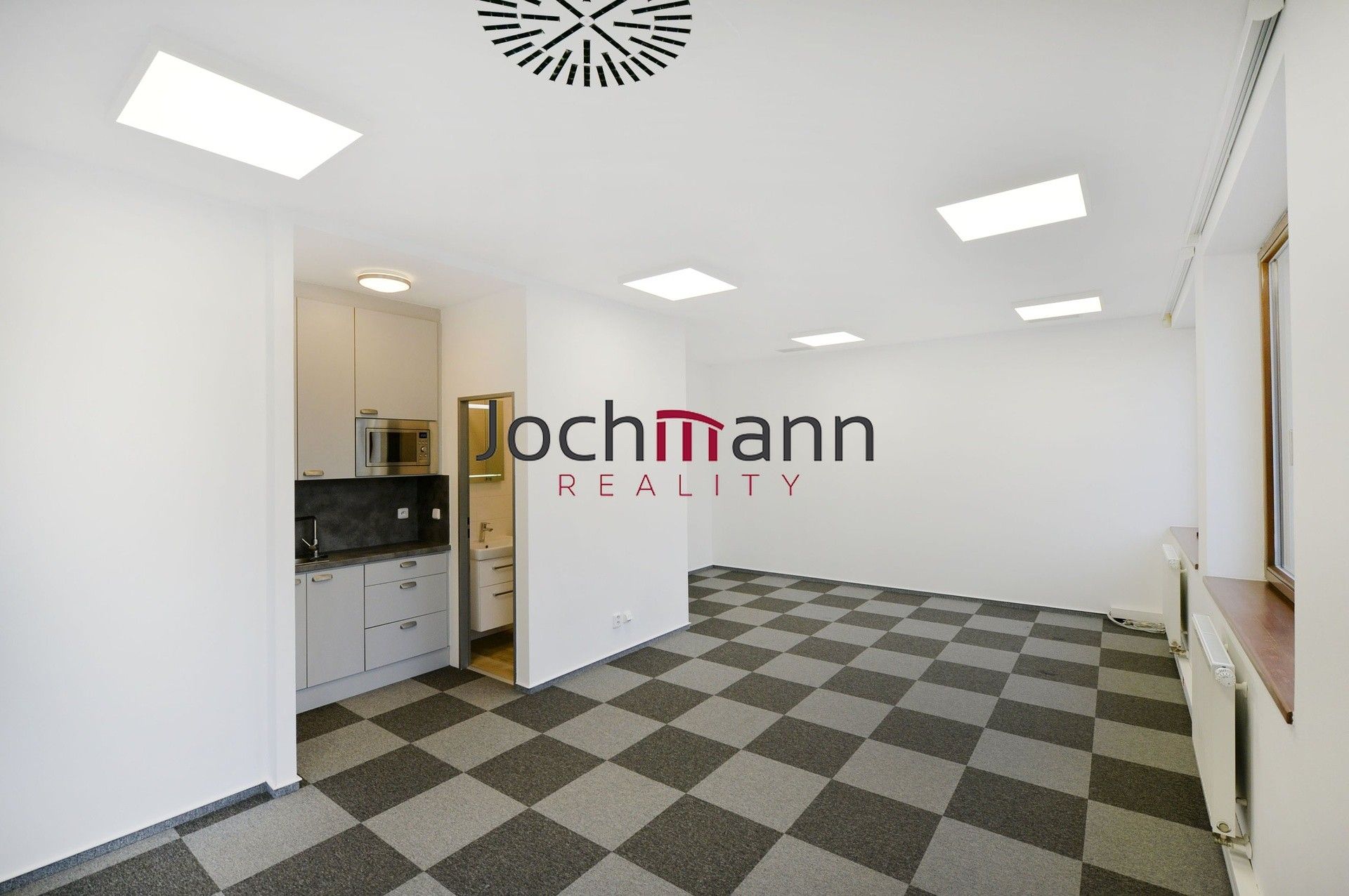 Pronájem kancelář - Masarykova, Hluboká nad Vltavou, 32 m²