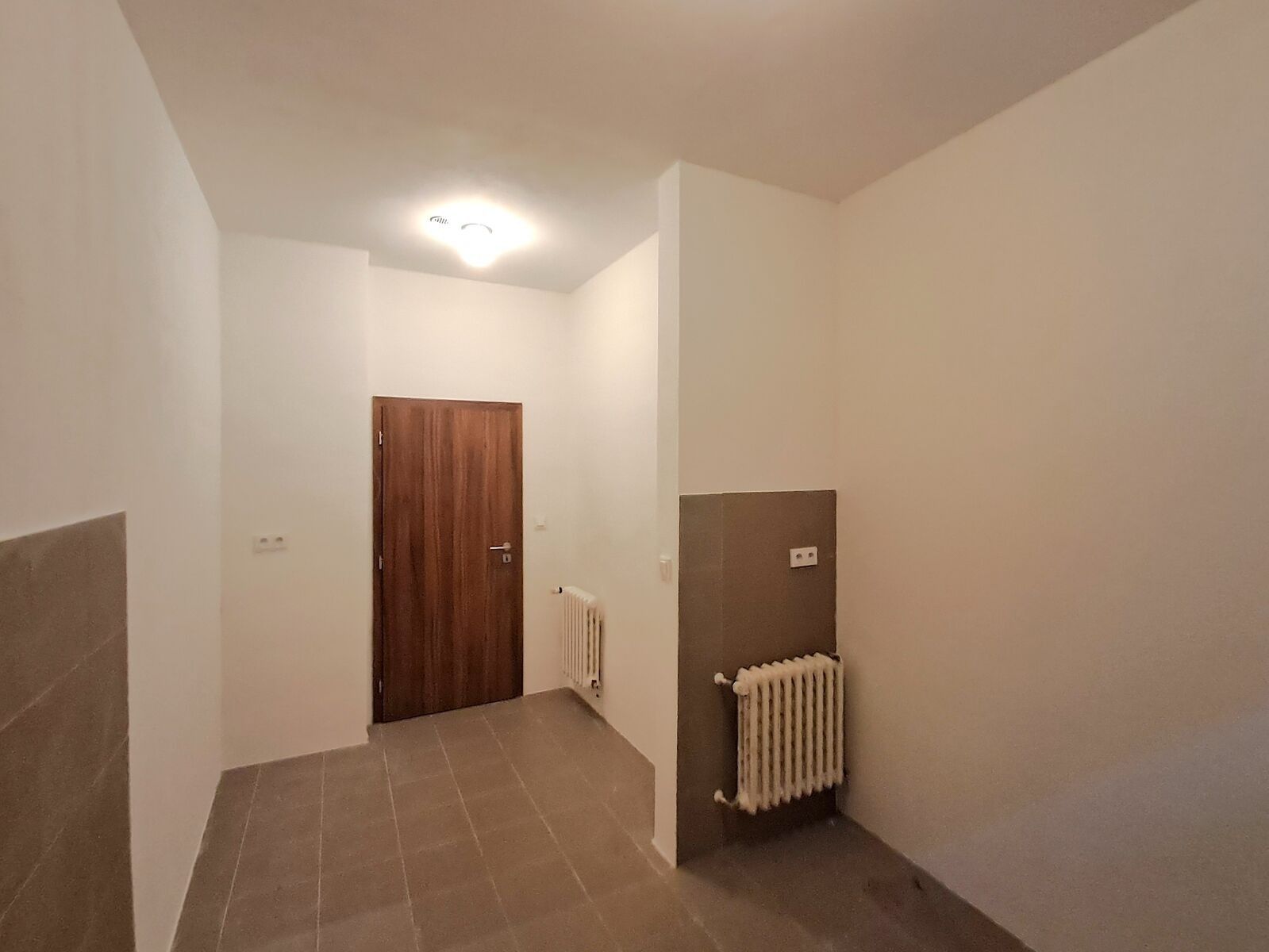 Sklady, Latrán, Český Krumlov, 12 m² - 2