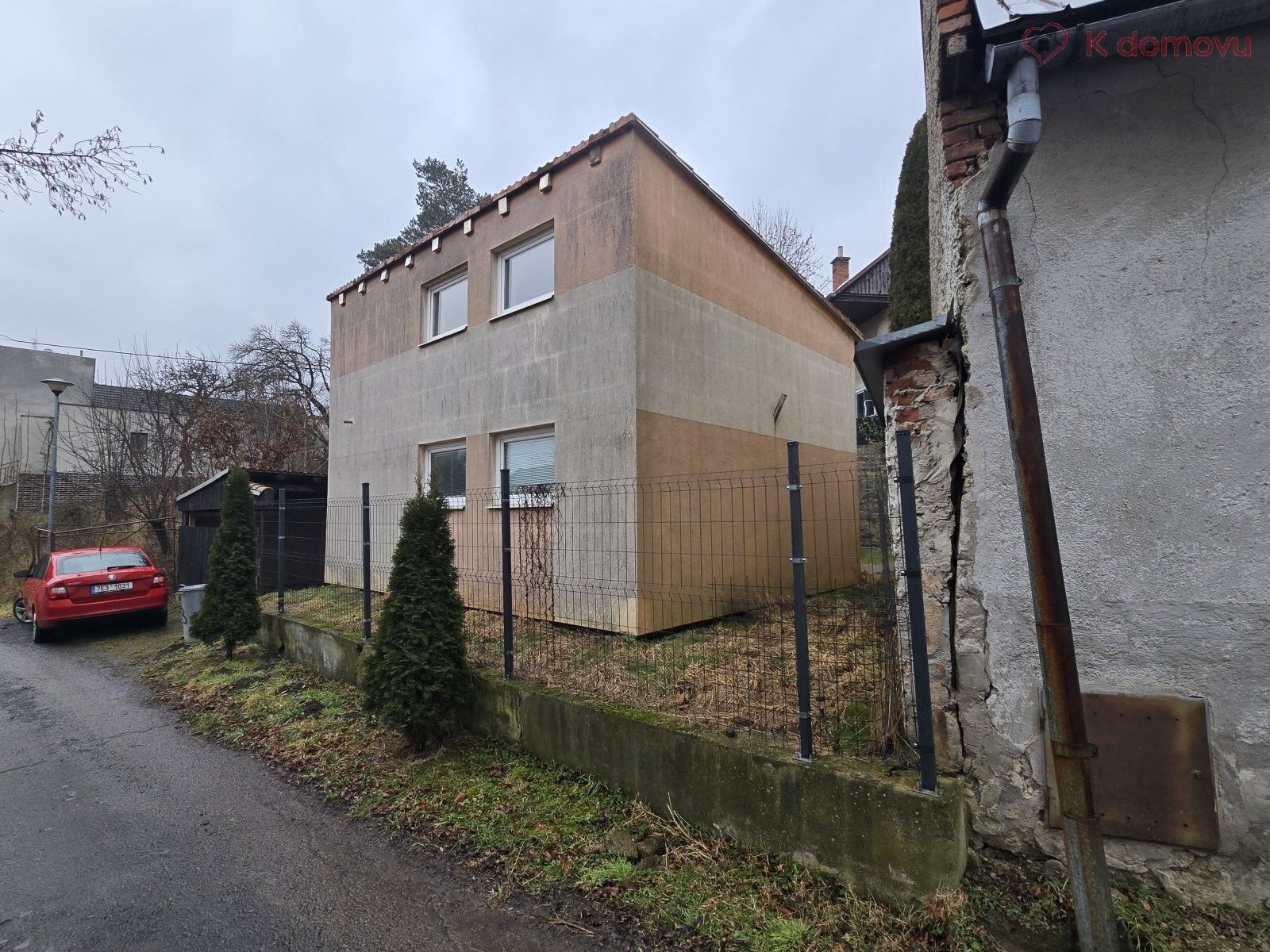 Prodej rodinný dům - Domaželice, 60 m²