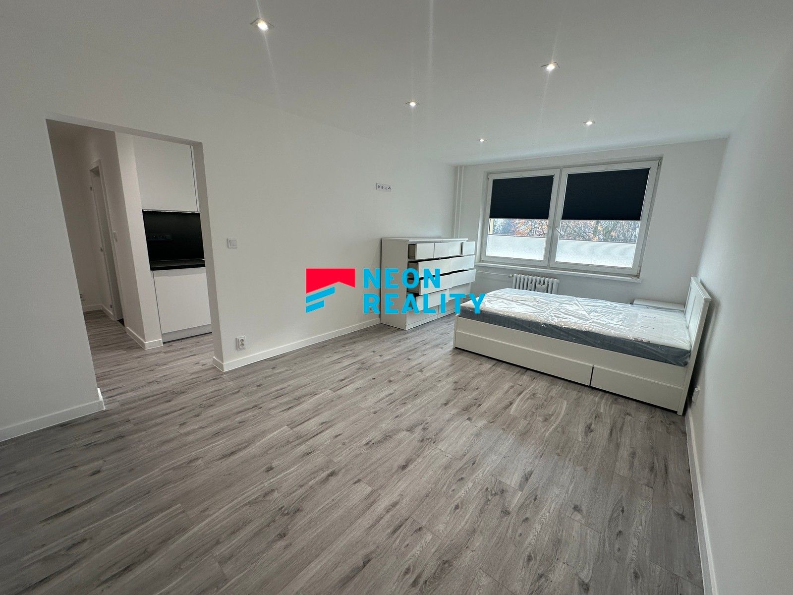 Pronájem byt 1+1 - Otakara Jeremiáše, Ostrava, 37 m²