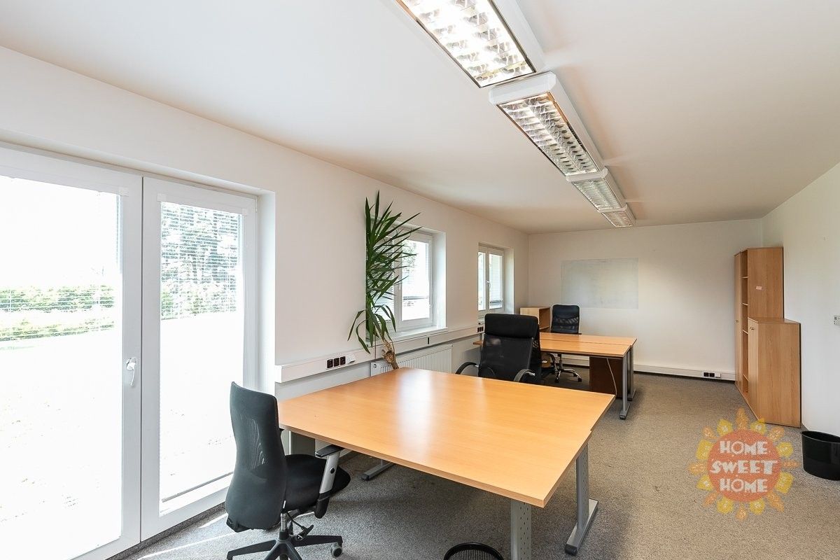 Kanceláře, Na křivce 1432, Praha, 213 m²