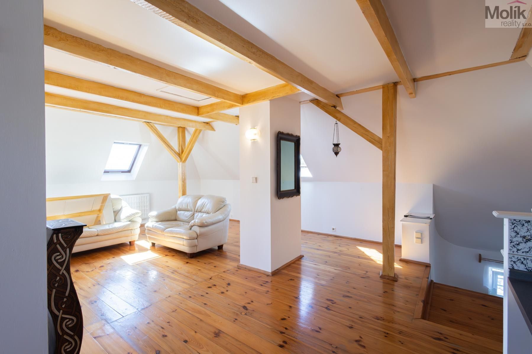 Prodej rodinný dům - Sofijská, Děčín, 350 m²