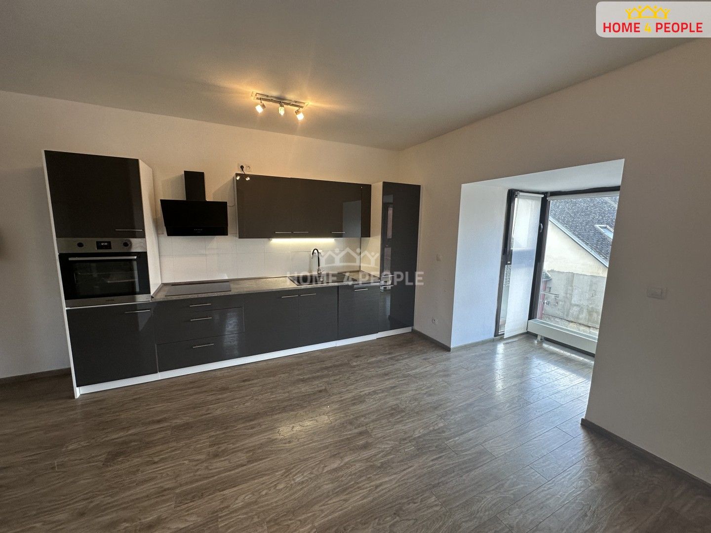 2+kk, Tyršova, Škvorec, 47 m²