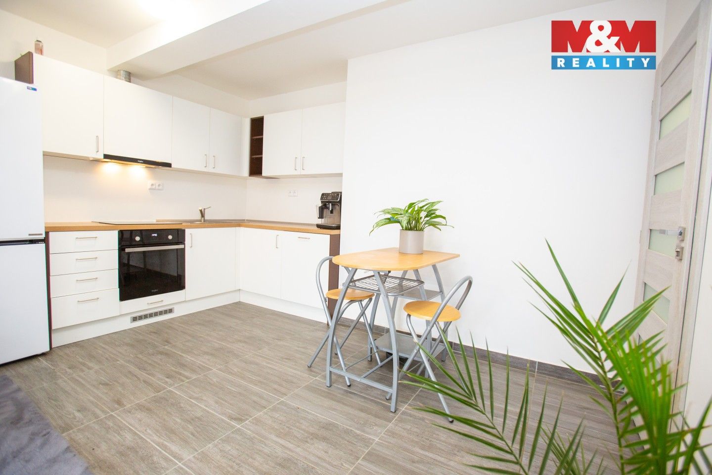 Prodej byt 2+kk - Dešná, 52 m²