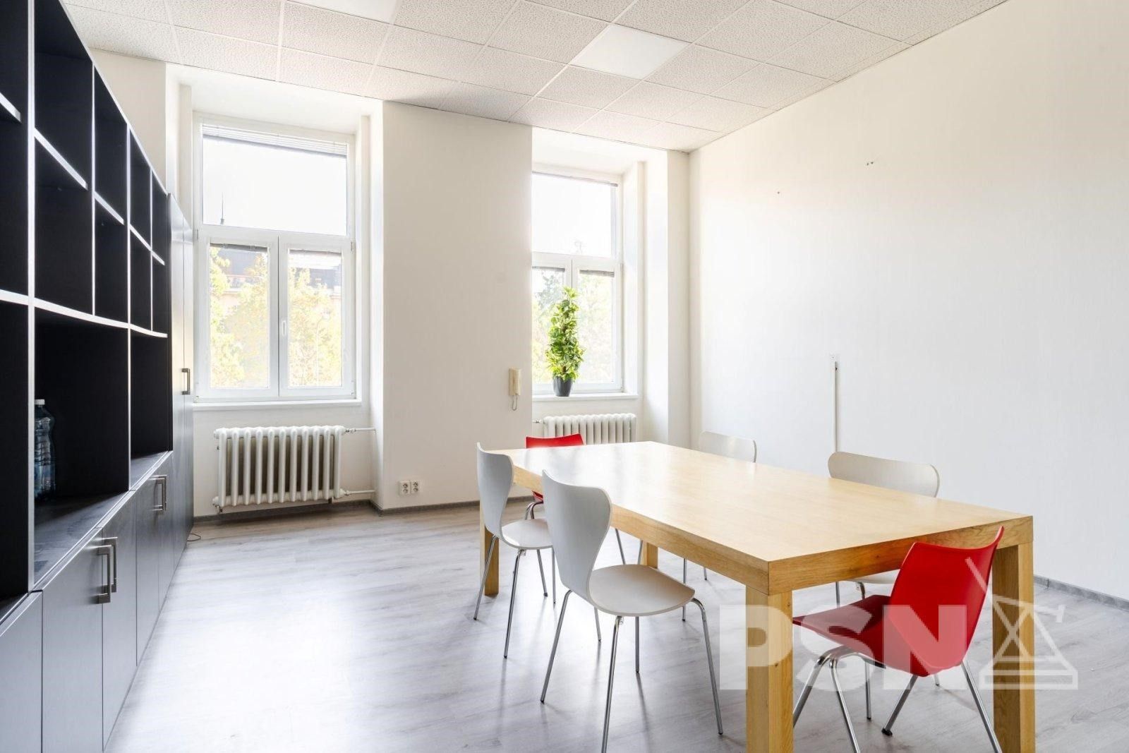 Pronájem kancelář - Dvořákova, Brno, 50 m²