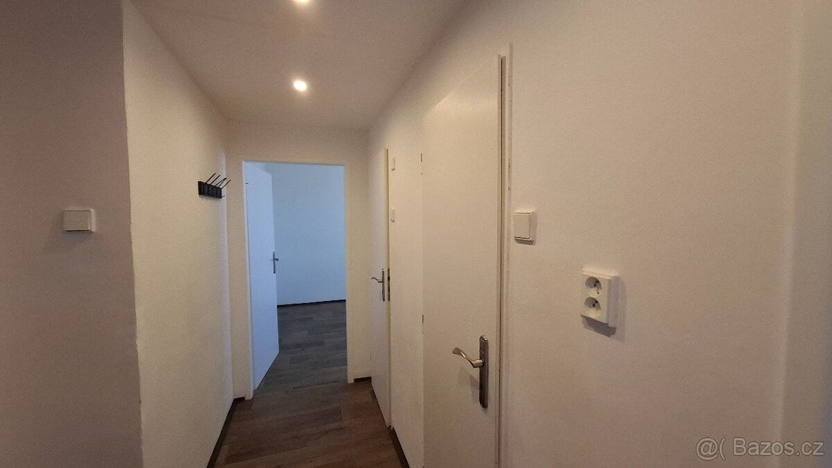Pronájem byt - Jirkov, 431 11