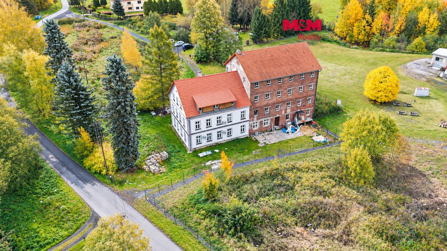 Rodinné domy, Bulovka, 993 m² - 1
