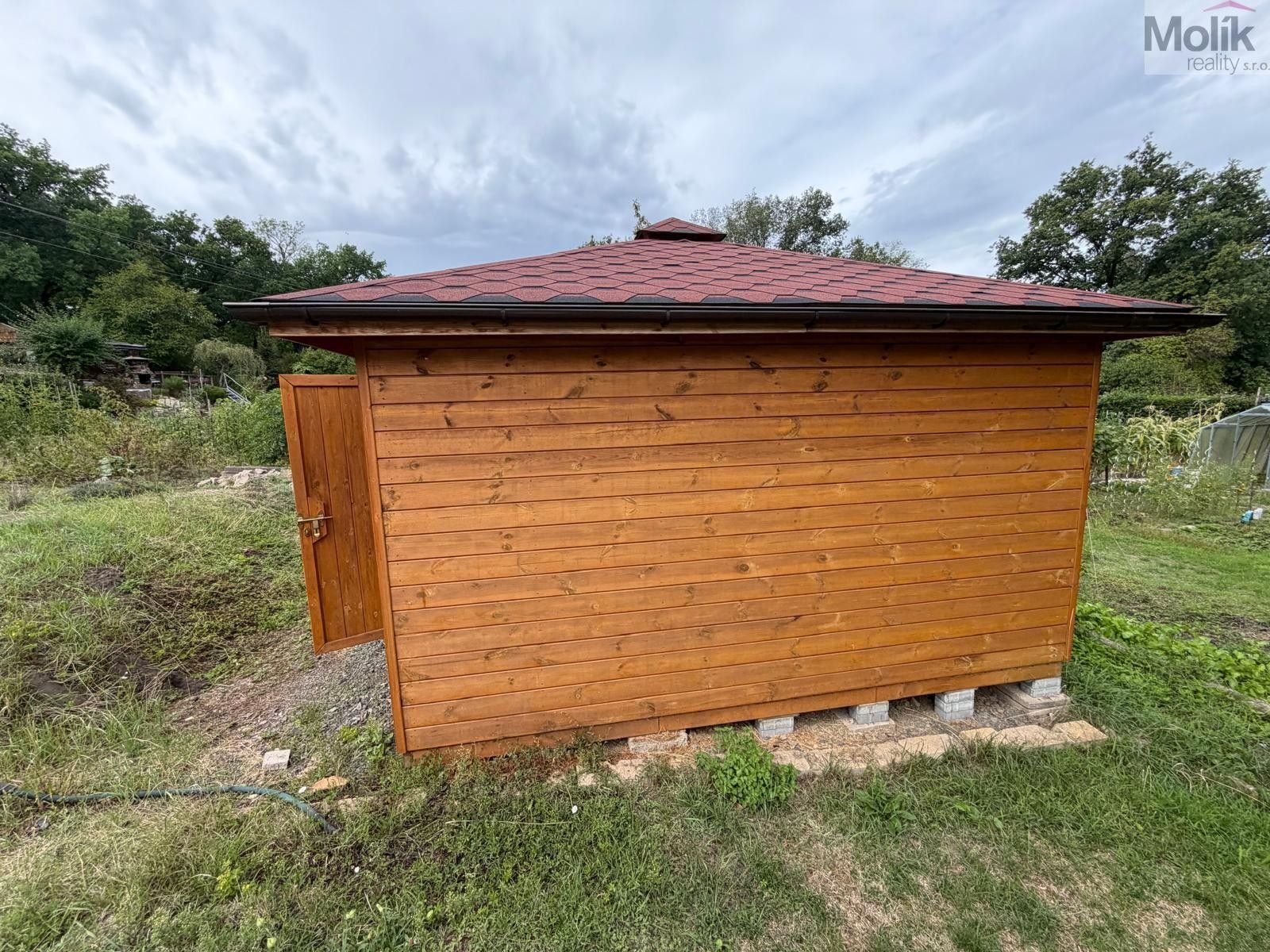Zahrada · 357 m² · Postoloprty - 3