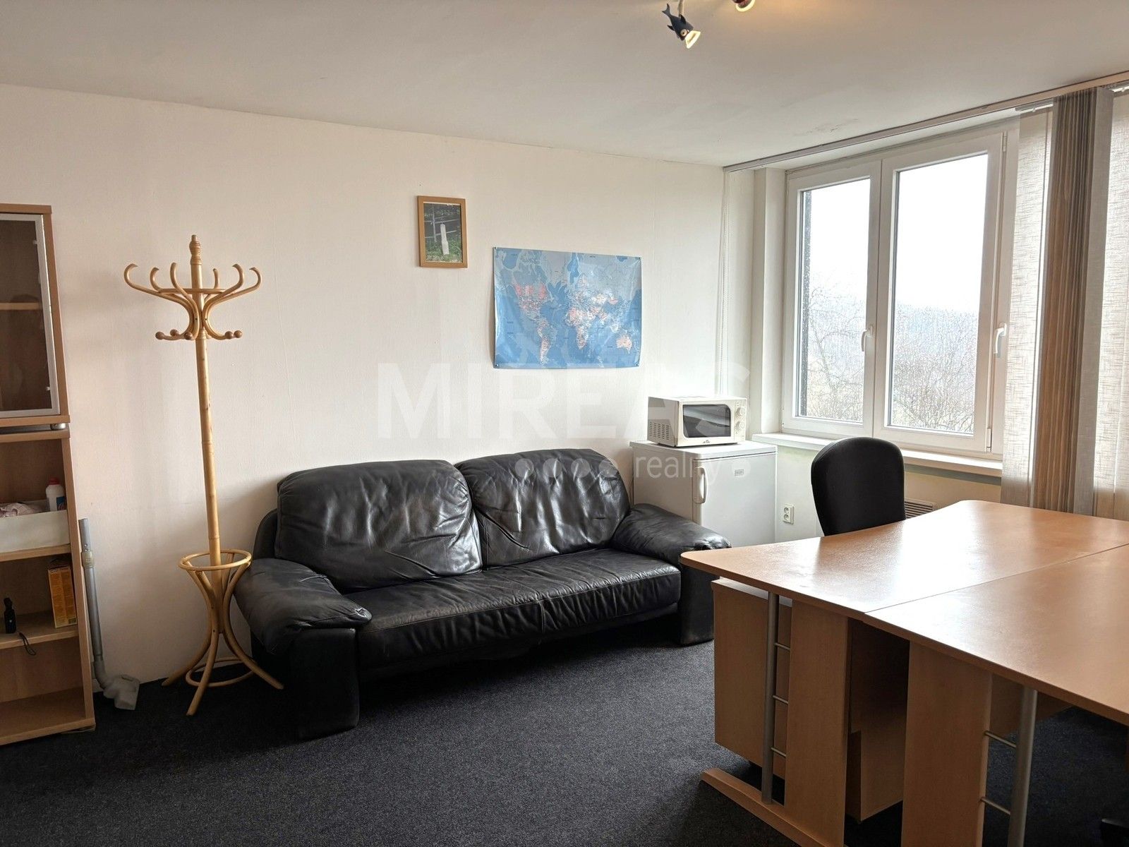 Pronájem kancelář - Prosecká 430, Praha, 20 m²