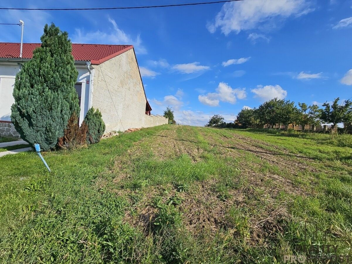 Pozemky pro bydlení, Vlkoš u Kyjova, 696 41