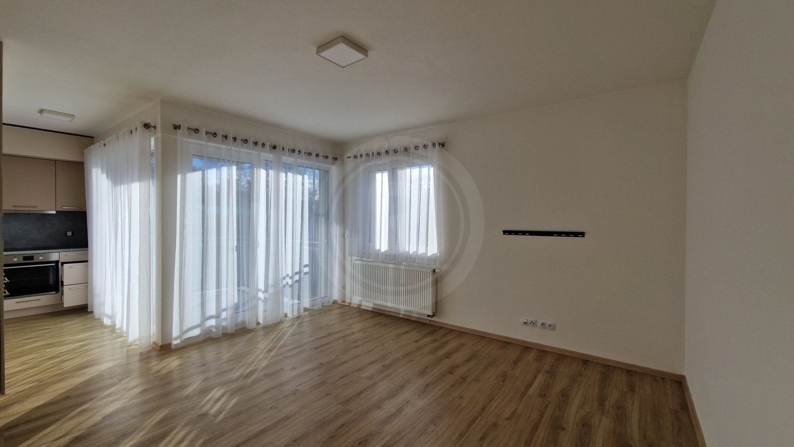 Pronájem byt 2+kk - K Jezírkům, České Budějovice, 66 m²