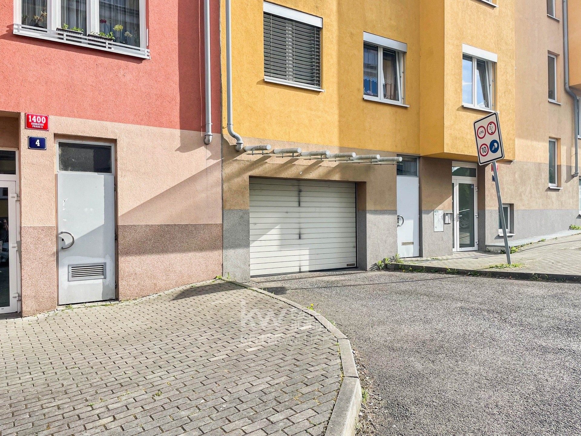 Prodej ostatní - Merhoutova, Praha, 12 m²