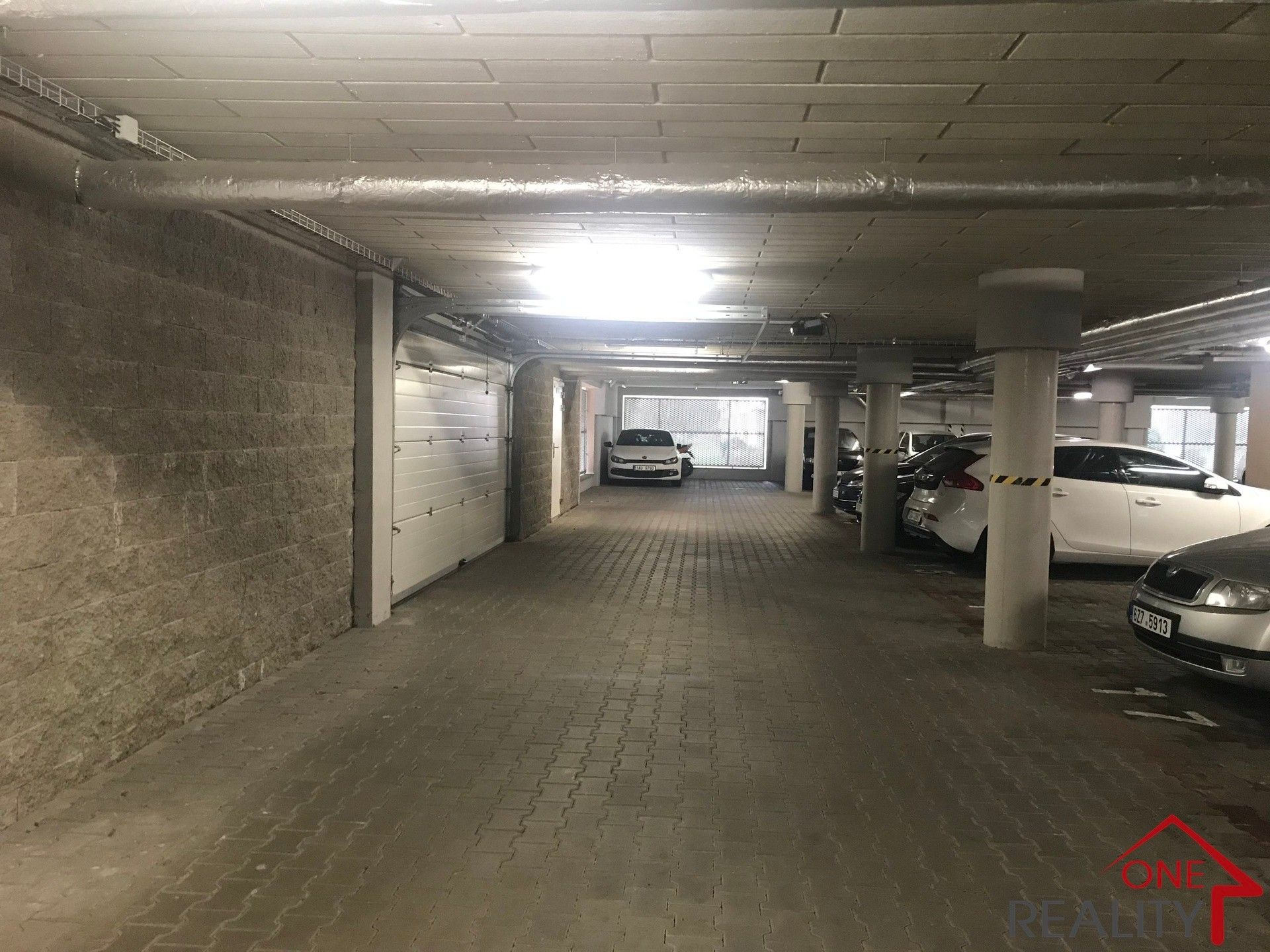 Garáže, Dřevnická, Zlín, 15 m²