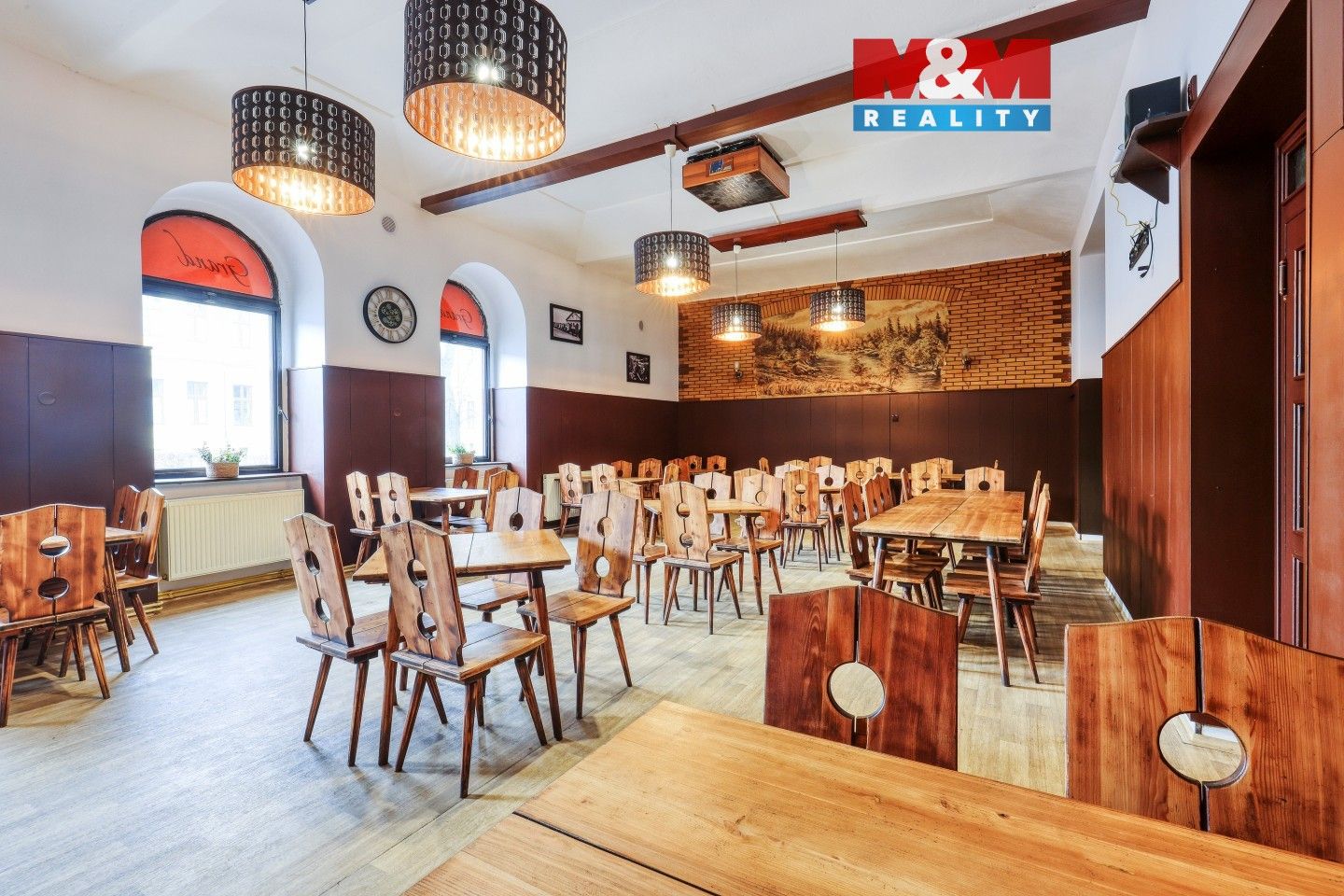 Obchodní prostory, Nádražní, Klatovy, 150 m²