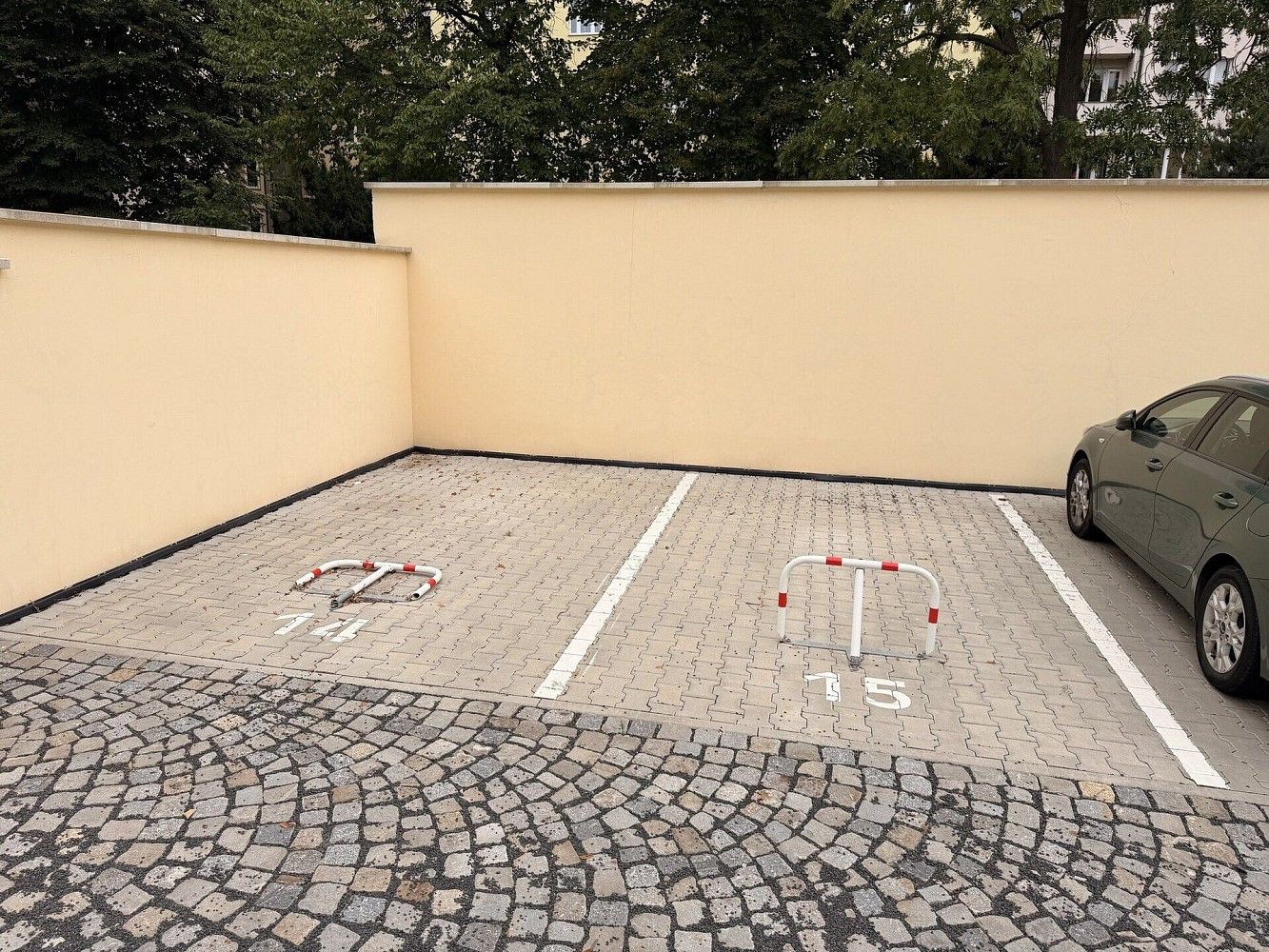 Nemovitost · 14 m² · Praha - Bubeneč, okres Praha 6, Hlavní město Praha - 3