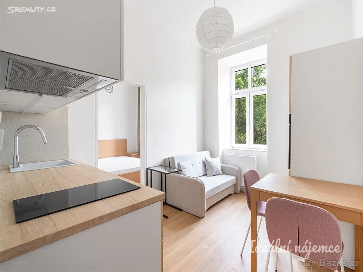 Pronájem byt - Praha, 150 00