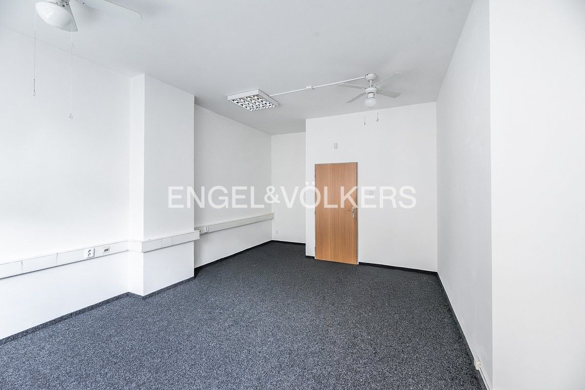 Kancelář · 24 m² · Francouzská 75, Praha Vinohrady - 4