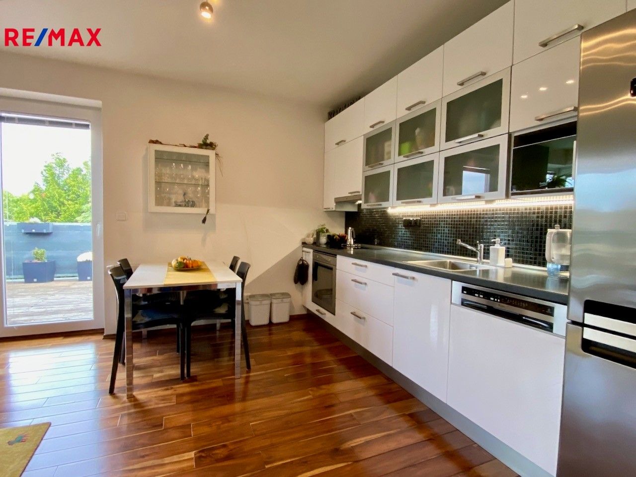 3+kk, Šípková, Mukařov, 80 m²