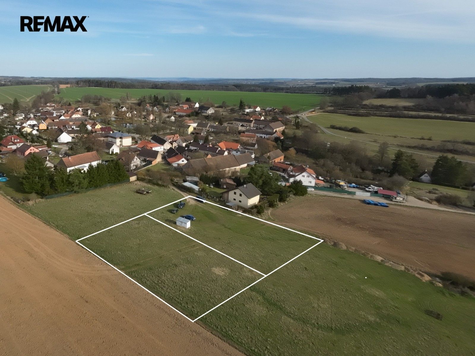 Prodej pozemek pro bydlení - Čerňovice, 1 250 m² - 2