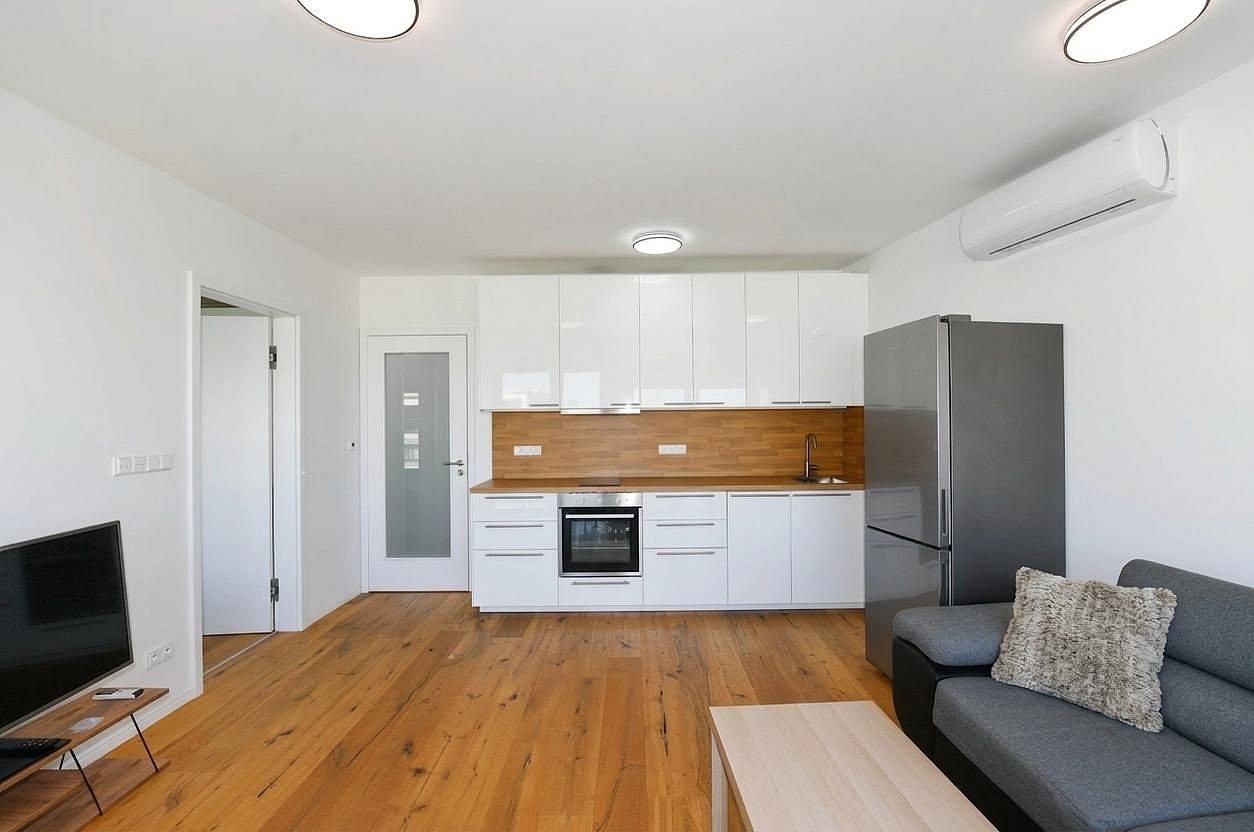 2+kk, Kurandové, Praha 5 - Hlubočepy, 46 m² - 2