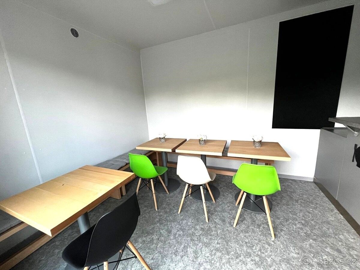 Restaurace, Dolní Lhota, 763 26