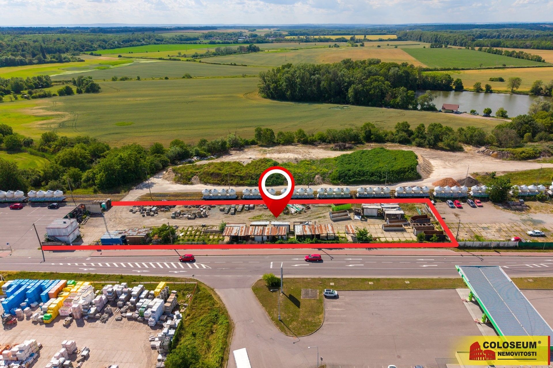 Komerční pozemek, 4 112 m²
