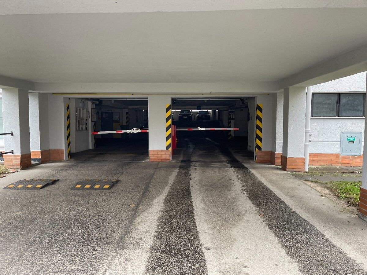 Prodej garáž - Brno, 616 00