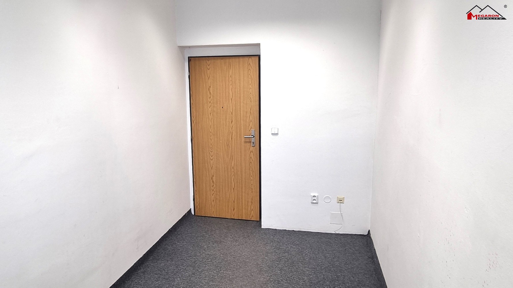 Pronájem obchodní prostory - Na Zahradách, Břeclav, 10 m² - 5