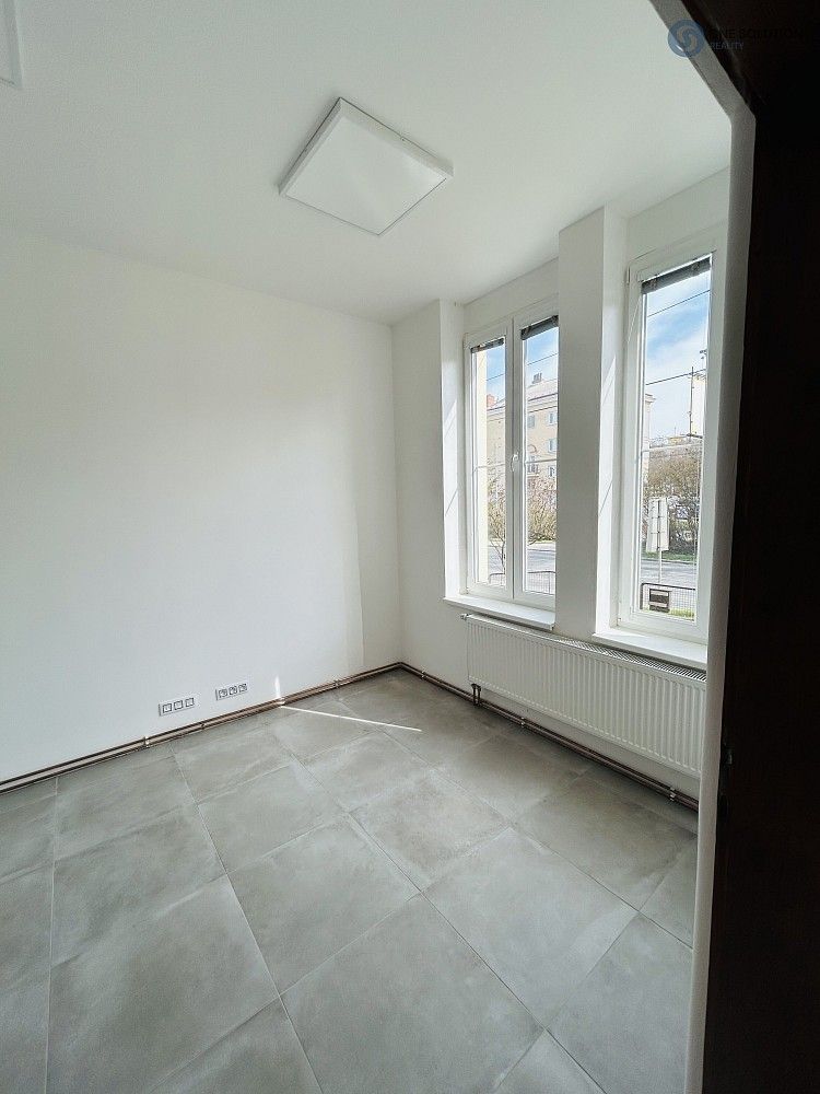 Pronájem kancelář - Plzeň - Lobzy, okres Plzeň-město, Plzeňský kraj, 25 m² - 5