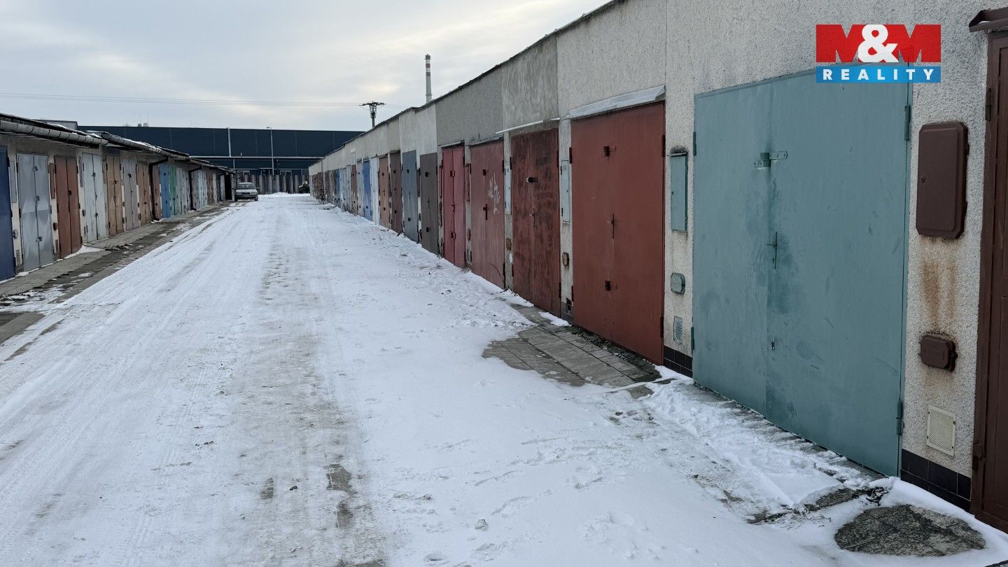 Pronájem garáž - Chropyně, 19 m²