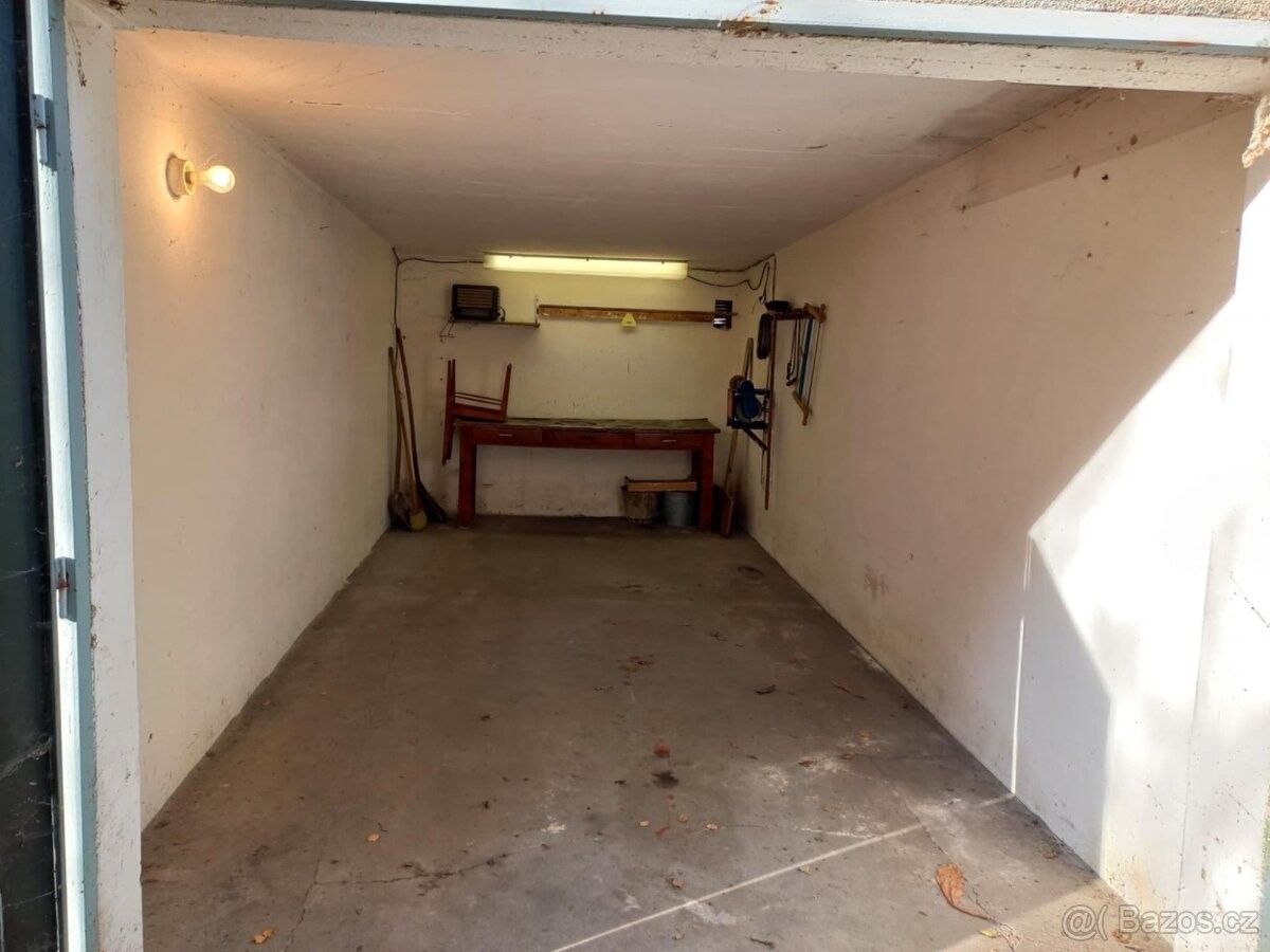 Pronájem garáž - Kostelec nad Orlicí, 517 41