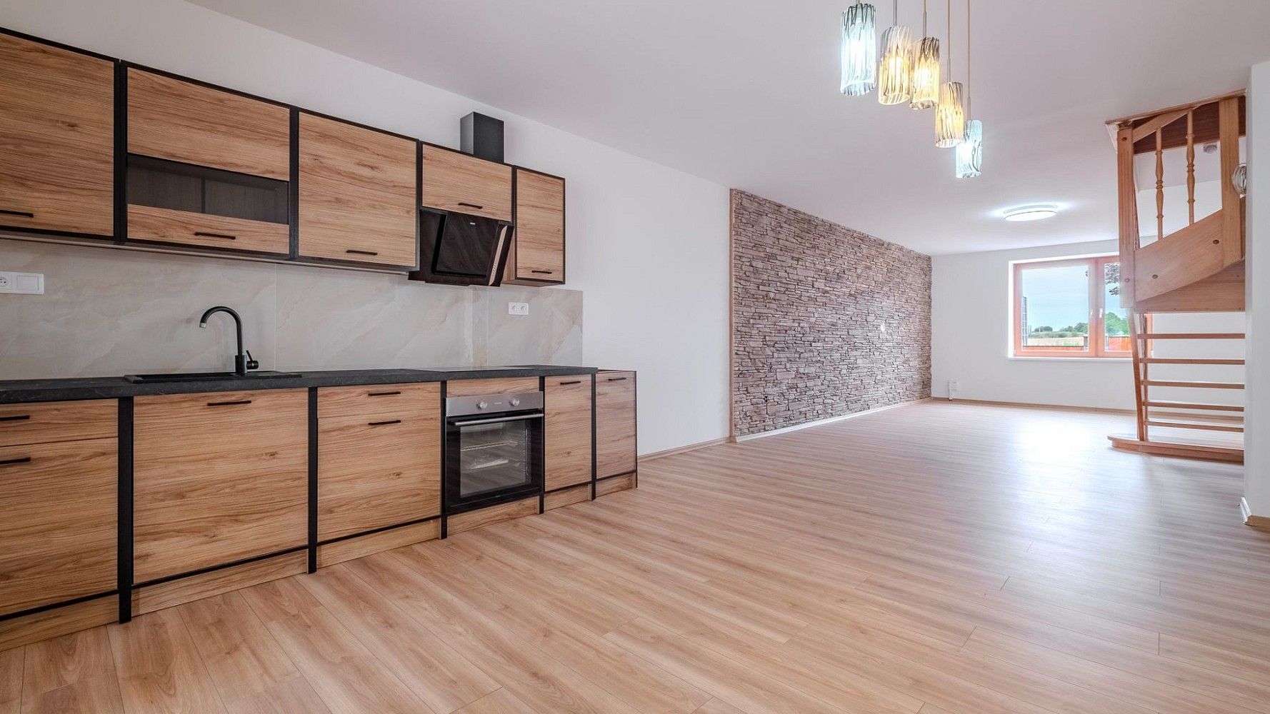 Rodinný dům · 181 m² · Vrbčany, okres Kolín, Středočeský kraj - 4